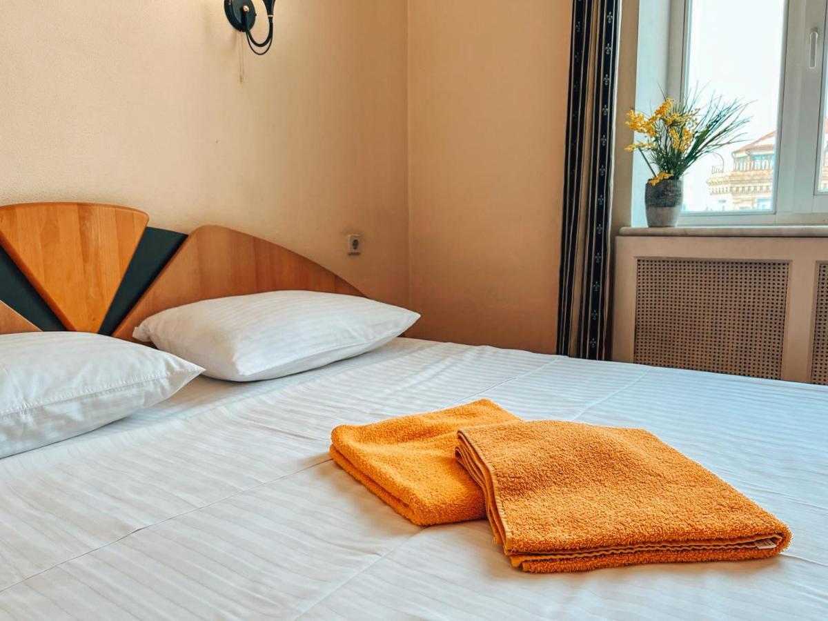 Apartments Rentals Ukraine On Kreshchatik Kiev Ngoại thất bức ảnh