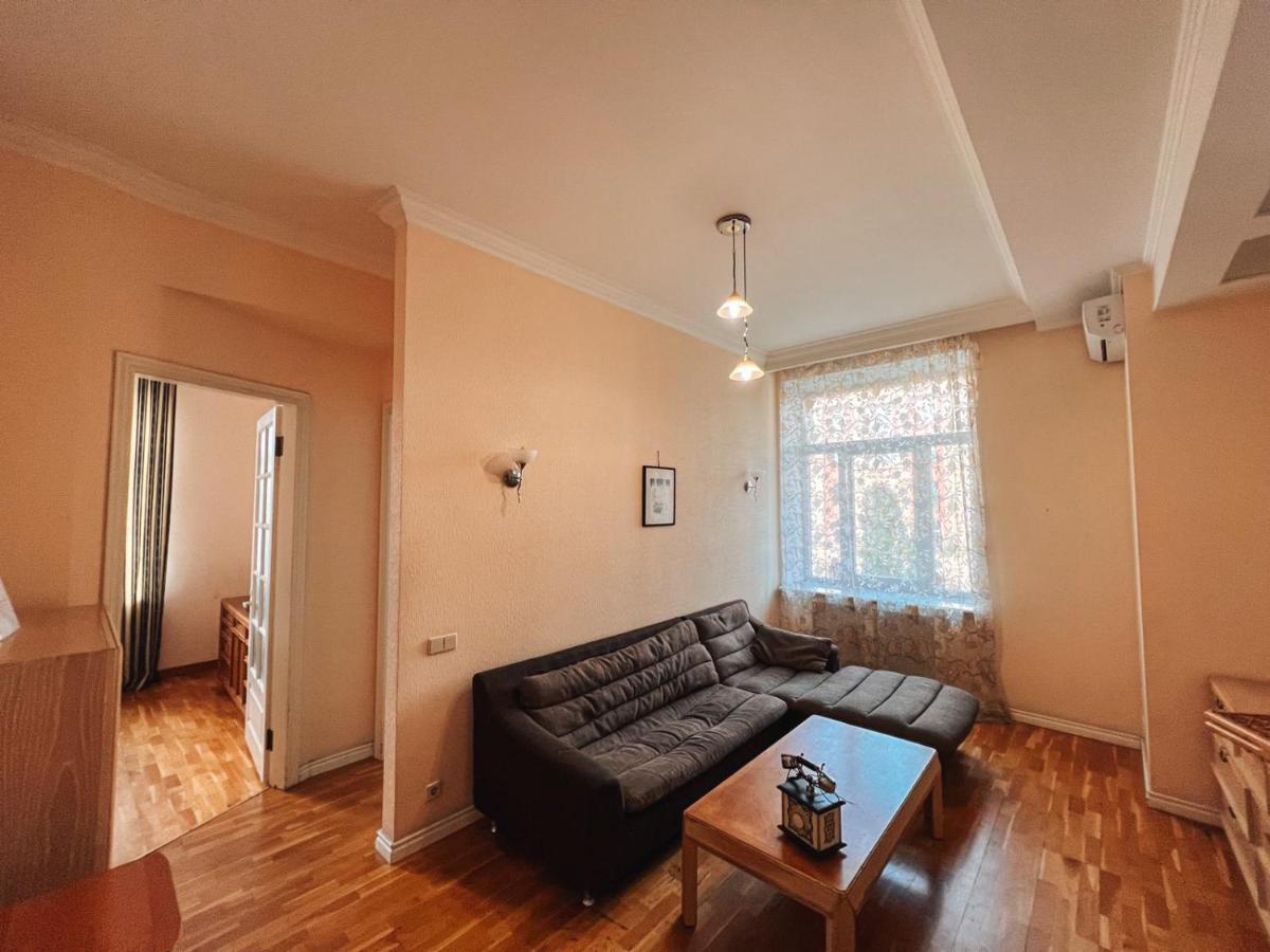 Apartments Rentals Ukraine On Kreshchatik Kiev Ngoại thất bức ảnh
