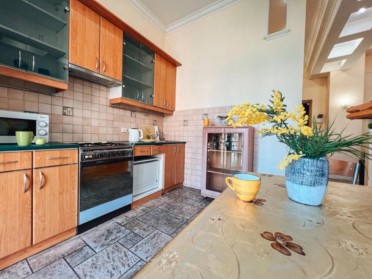 Apartments Rentals Ukraine On Kreshchatik Kiev Ngoại thất bức ảnh