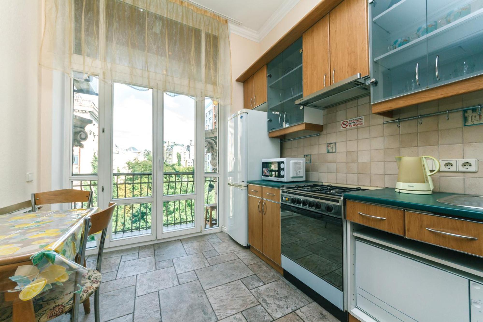 Apartments Rentals Ukraine On Kreshchatik Kiev Phòng bức ảnh